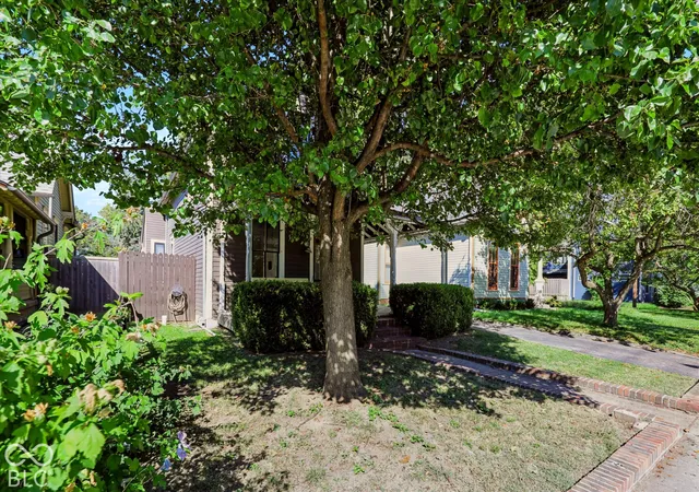 Photo 4 of Single family home for sale at 1114 E Saint Clair St, Indianapolis, IN 46202 | MLS# 22128711 | Listing updated on 2026-09-29