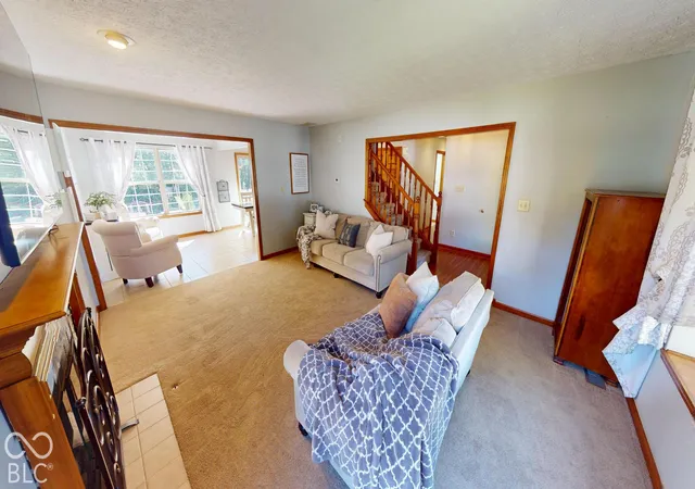Photo 4 of Single family home for sale at 6476 Apple Cider Way, Avon, IN 46123 | MLS# 22128717 | Listing updated on 2026-10-08