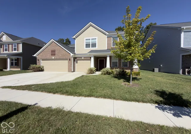Photo 1 of Single family home for sale at 5370 Lavender Dr, Plainfield, IN 46168 | MLS# 22128720 | Listing updated on 2026-10-01