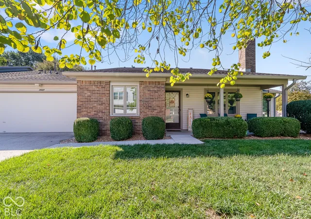 Photo 2 of Sale Pending at 7537 Farm View Cir E #107, Indianapolis, IN 46256 | MLS# 22128724 | Listing updated on 2026-10-05