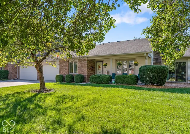 Photo 4 of Sale Pending at 7537 Farm View Cir E #107, Indianapolis, IN 46256 | MLS# 22128724 | Listing updated on 2026-10-05