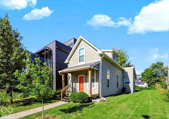 Photo 2 of Single family home for sale at 1064 Hosbrook, Indianapolis, IN 46203 | MLS# 22128735 | Listing updated on 2026-10-01