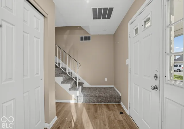Photo 3 of Single family home for sale at 9430 Barr Dr, Indianapolis, IN 46229 | MLS# 22128744 | Listing updated on 2026-10-02