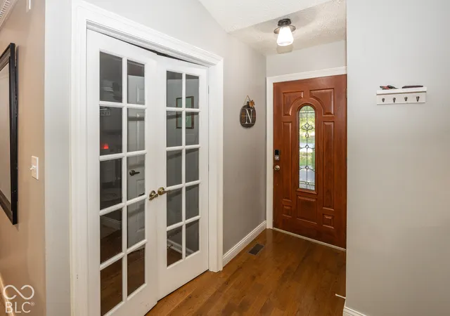 Photo 3 of Sale Pending at 1066 Acadia Ct, Indianapolis, IN 46217 | MLS# 22128766 | Listing updated on 2026-10-01
