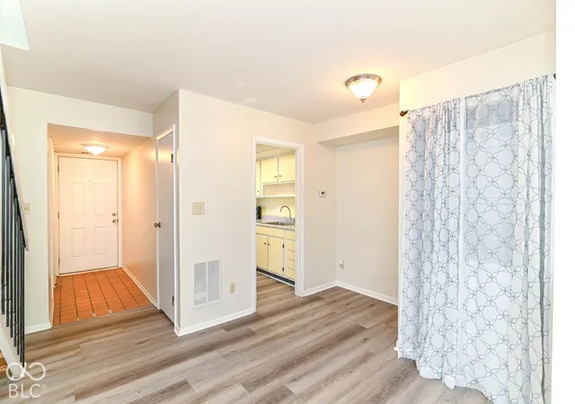 Photo 4 of Condo for sale at 7417 Country Brk Dr, Indianapolis, IN 46260 | MLS# 22128771 | Listing updated on 2026-10-01