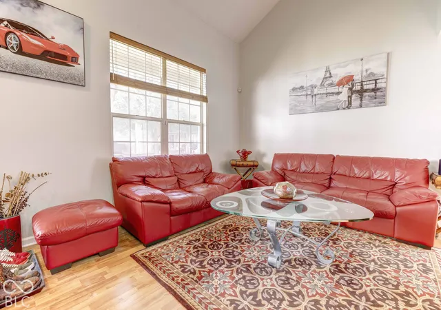 Photo 3 of Condo for sale at 3031 Arrow Wood Ln, Indianapolis, IN 46214 | MLS# 22128773 | Listing updated on 2026-10-08