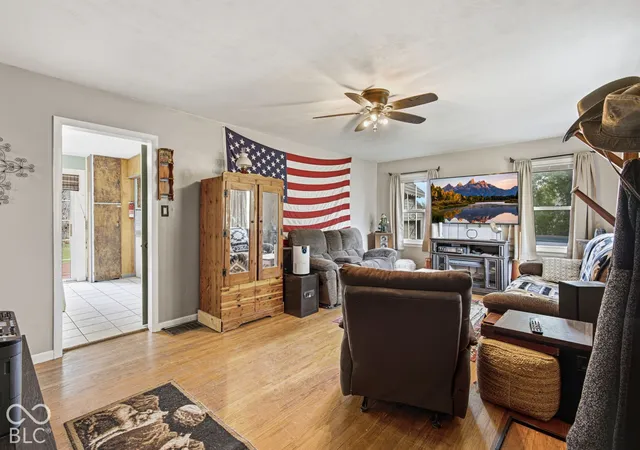 Photo 4 of Single family home for sale at 5632 Henderson Dr, Brownsburg, IN 46112 | MLS# 22128775 | Listing updated on 2026-10-03