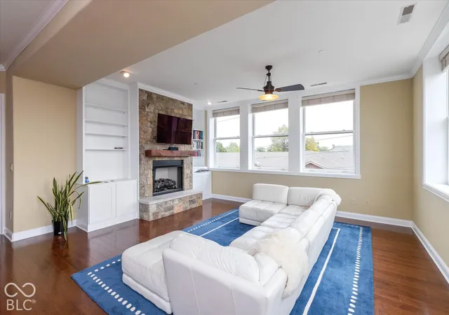 Photo 4 of Condo for sale at 2105 N Meridian St #301, Indianapolis, IN 46202 | MLS# 22128784 | Listing updated on 2026-10-01