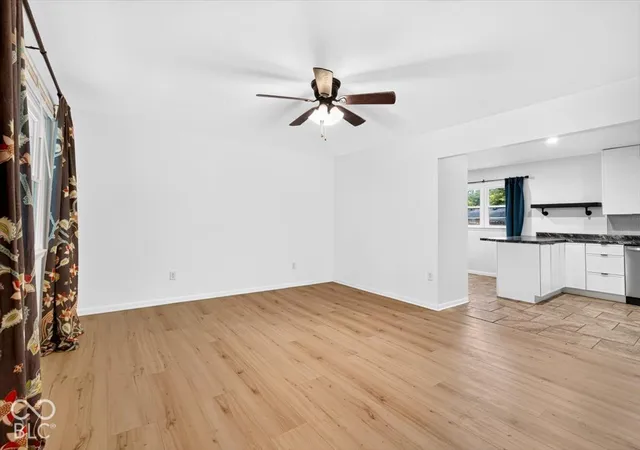 Photo 3 of Single family home for sale at 2815 Yellowwood Ct, Columbus, IN 47203 | MLS# 22128790 | Listing updated on 2026-10-06