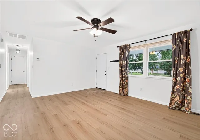 Photo 4 of Single family home for sale at 2815 Yellowwood Ct, Columbus, IN 47203 | MLS# 22128790 | Listing updated on 2026-10-06