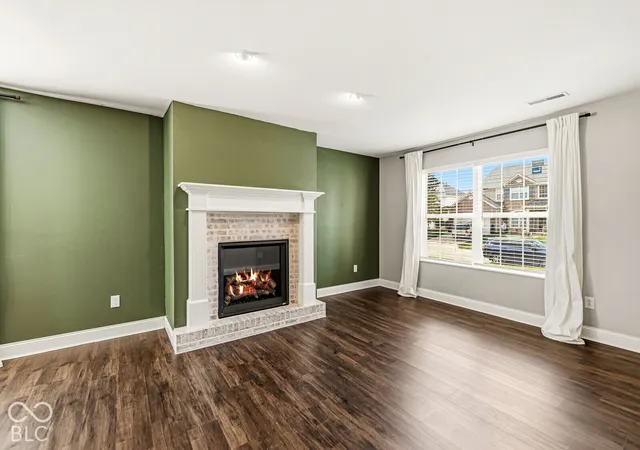 Photo 4 of Sale Pending at 11513 Senie Ln, Carmel, IN 46032 | MLS# 22128791 | Listing updated on 2026-10-21