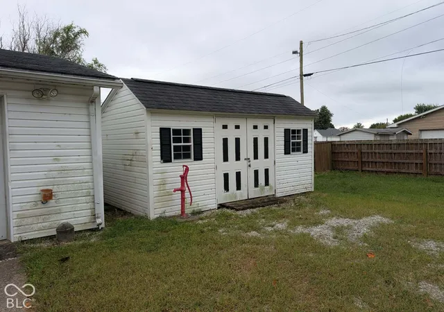 Photo 3 of Single family home for sale at 2501 Dillman, Terre Haute, IN 47802 | MLS# 22128806 | Listing updated on 2026-09-29