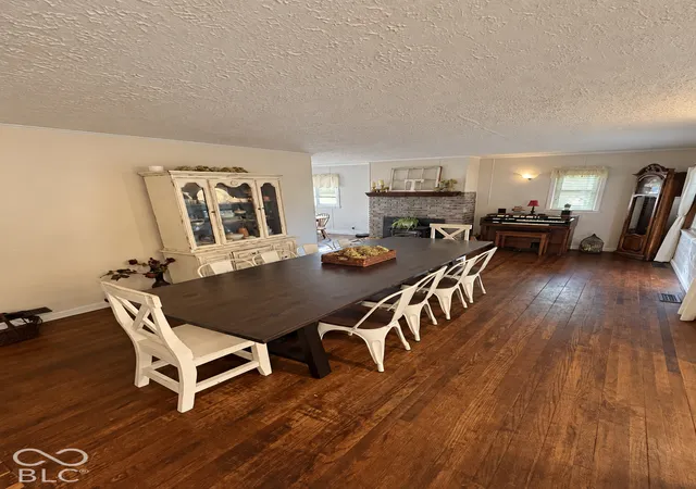 Photo 3 of Single family home for sale at 335 S 25th Avenue, Beech Grove, IN 46107 | MLS# 22128817 | Listing updated on 2026-09-30