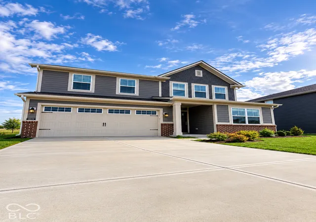 Photo 1 of Single family home for sale at 8546 Jeff Cir, Brownsburg, IN 46112 | MLS# 22128820 | Listing updated on 2026-10-01