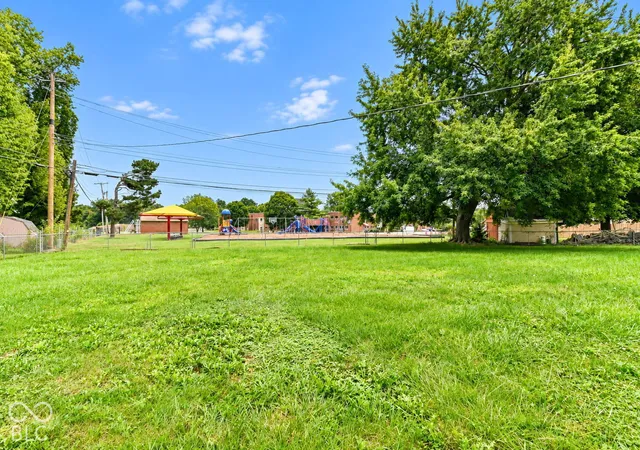 Photo 37 of Single family home for sale at 8129 Burn Ct, Indianapolis, IN 46217 | MLS# 22128826 | Listing updated on 2026-10-01
