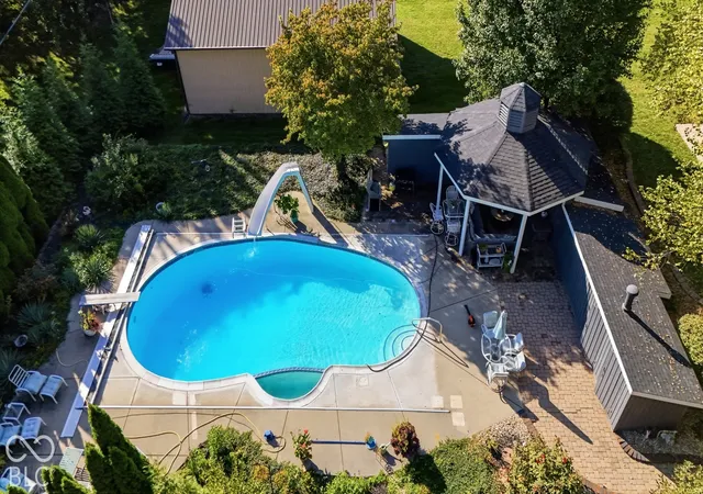 Photo 2 of Single family home for sale at 19550 Cumberland Rd, Noblesville, IN 46060 | MLS# 22128830 | Listing updated on 2026-10-16