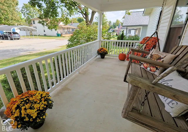 Photo 2 of Single family home for sale at 101 Robinson St, Franklin, IN 46131 | MLS# 22128841 | Listing updated on 2026-10-02