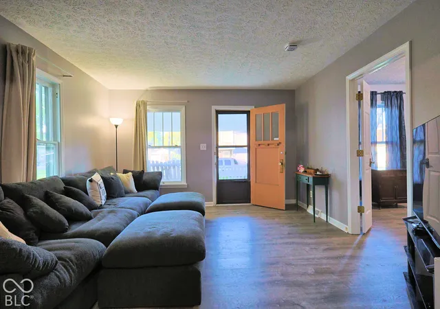 Photo 3 of Single family home for sale at 101 Robinson St, Franklin, IN 46131 | MLS# 22128841 | Listing updated on 2026-10-02