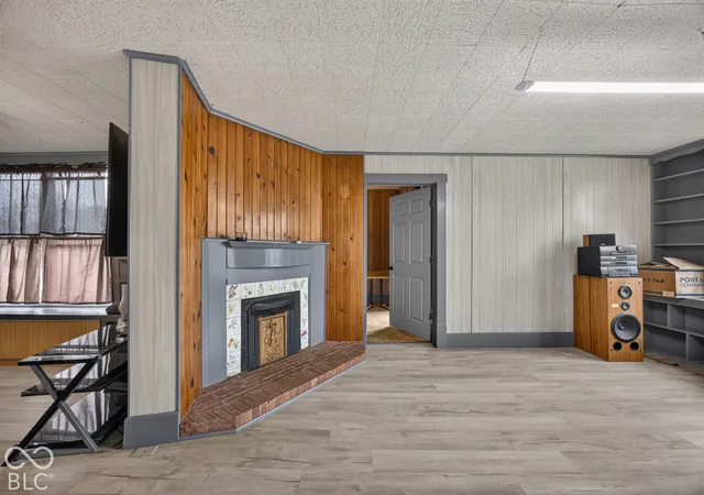 Photo 4 of Single family home for sale at 321 S Meridian, Jasonville, IN 47438 | MLS# 22128856 | Listing updated on 2026-10-03