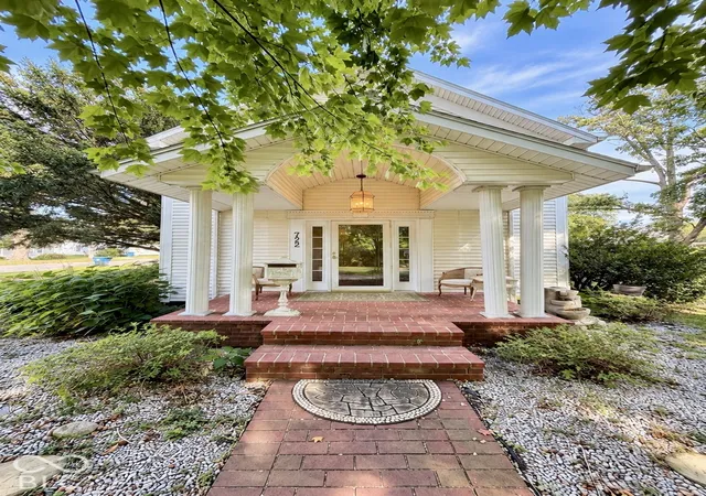 Photo 3 of Sale Pending at 722 6th Street, Covington, IN 47932 | MLS# 22128870 | Listing updated on 2026-10-02