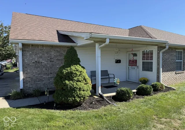 Photo 1 of Sale Pending at 955 Plaza Dr, Martinsville, IN 46151 | MLS# 22128873 | Listing updated on 2026-10-03