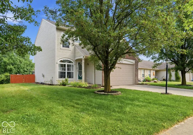 Photo 1 of Single family home for sale at 10593 Sienna Dr, Noblesville, IN 46060 | MLS# 22128888 | Listing updated on 2026-10-02