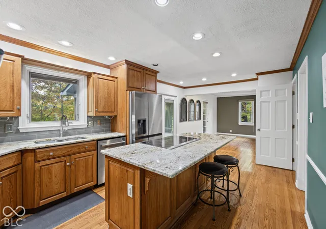 Photo 4 of Single family home for sale at 12416 Windsor Dr, Carmel, IN 46033 | MLS# 22128889 | Listing updated on 2026-10-30