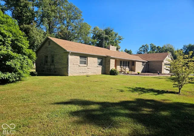Photo 1 of Sale Pending at 371 E County Rd 700 S, Clay City, IN 47841 | MLS# 22128892 | Listing updated on 2026-10-06