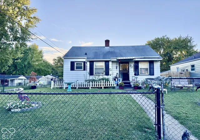 Photo 1 of Single family home for sale at 1902 N Linwood Ave, Indianapolis, IN 46218 | MLS# 22128895 | Listing updated on 2026-10-03