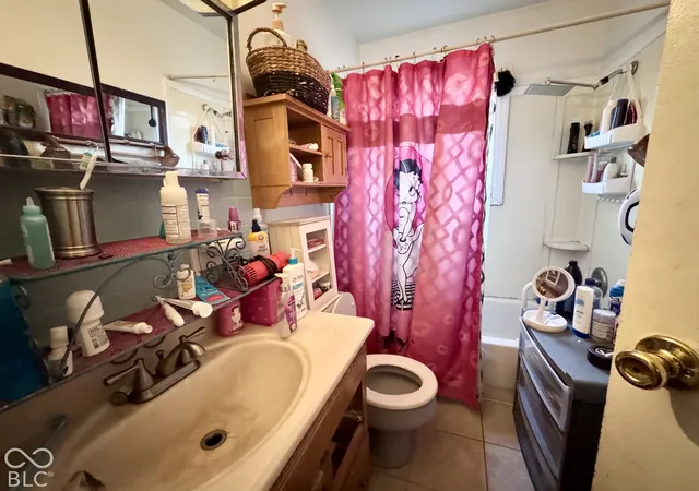 Photo 4 of Single family home for sale at 1902 N Linwood Ave, Indianapolis, IN 46218 | MLS# 22128895 | Listing updated on 2026-10-03