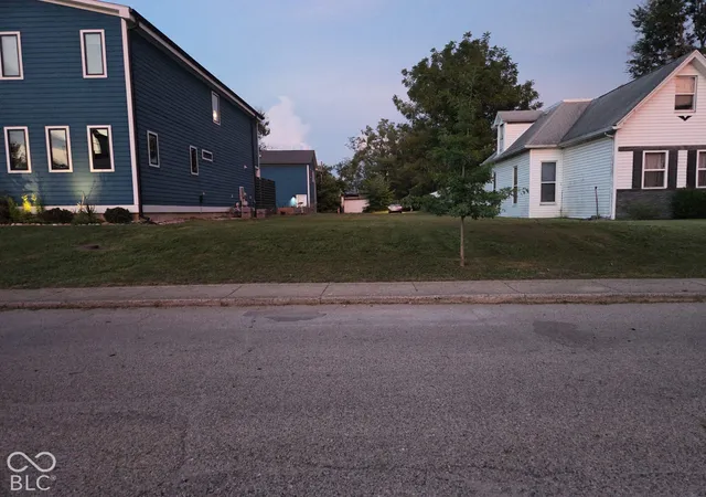 Photo 1 of Land for sale at 1727 Bellefontaine St, Indianapolis, IN 46202 | MLS# 22128897 | Listing updated on 2026-09-30