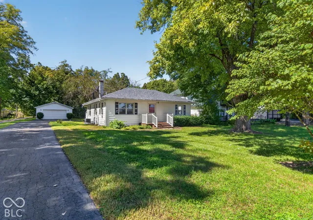 Photo 2 of Single family home for sale at 17335 S Mill Crk Rd, Noblesville, IN 46062 | MLS# 22128909 | Listing updated on 2026-09-30