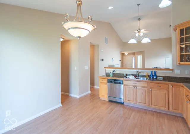 Photo 2 of Single family home for sale at 10552 Lookout Ln, Indianapolis, IN 46234 | MLS# 22128919 | Listing updated on 2026-09-30