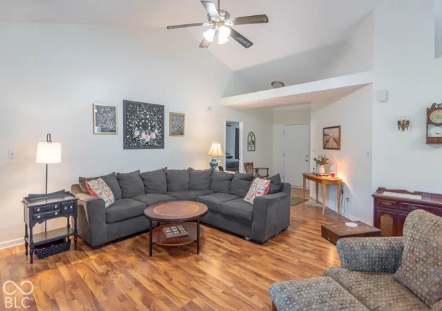 Photo 3 of Sale Pending at 662 Red Oak Way, Mooresville, IN 46158 | MLS# 22128924 | Listing updated on 2026-10-04