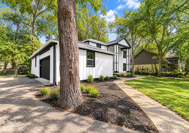 Photo 1 of Single family home for sale at 7020 Eastwick Ln, Indianapolis, IN 46256 | MLS# 22128930 | Listing updated on 2026-09-30