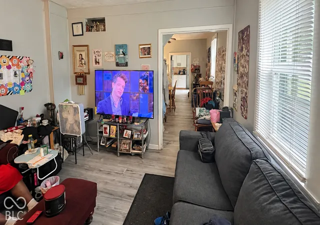 Photo 2 of House for sale at 1302 N Oxford St, Indianapolis, IN 46201 | MLS# 22128933 | Listing updated on 2026-10-05