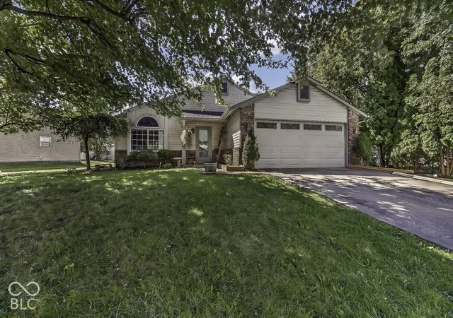 Photo 1 of Single family home for sale at 4144 Beechwood Ct, Franklin, IN 46131 | MLS# 22128939 | Listing updated on 2026-10-02