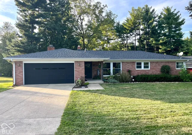 Photo 2 of Single family home for sale at 2298 W Country Clb Rd, Crawfordsville, IN 47933 | MLS# 22128947 | Listing updated on 2026-10-05