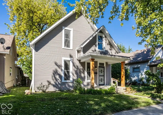 Photo 2 of Single family home for sale at 1124 S Reisner St, Indianapolis, IN 46221 | MLS# 22128955 | Listing updated on 2026-09-30
