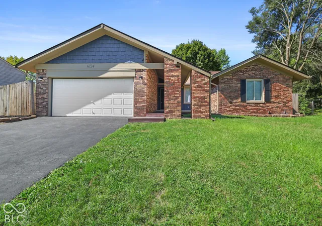 Photo 3 of Single family home for sale at 6724 S Lawndale Ave, Indianapolis, IN 46221 | MLS# 22128962 | Listing updated on 2026-09-30