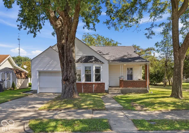 Photo 1 of Single family home for sale at 3612 Forest Ter Ct, Anderson, IN 46013 | MLS# 22128968 | Listing updated on 2026-09-30