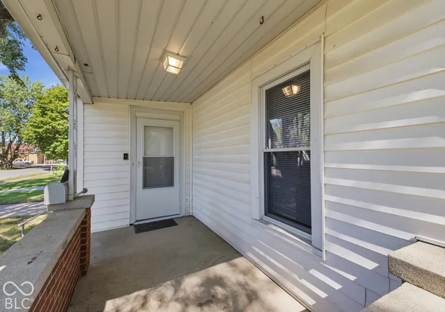 Photo 3 of Single family home for sale at 3612 Forest Ter Ct, Anderson, IN 46013 | MLS# 22128968 | Listing updated on 2026-09-30