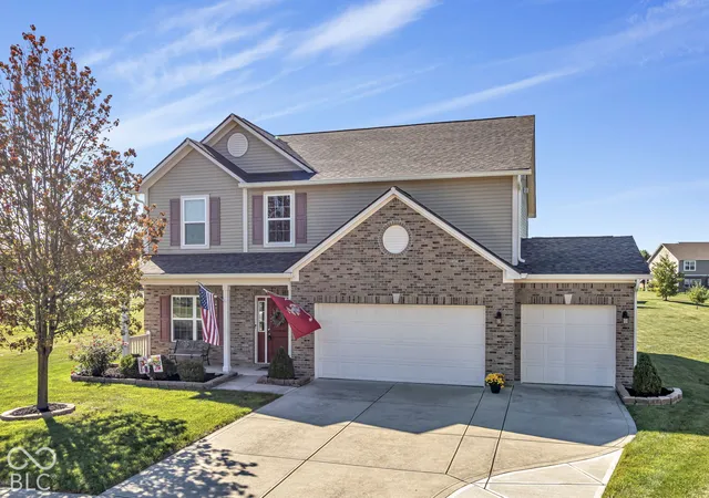 Photo 1 of Single family home for sale at 4621 W Dane Ct, New Palestine, IN 46163 | MLS# 22128969 | Listing updated on 2026-10-05
