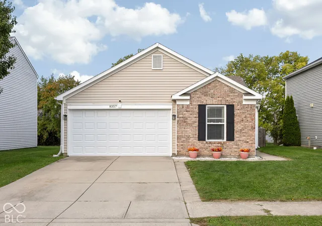 Photo 2 of Sale Pending at 8357 S Firefly Dr, Pendleton, IN 46064 | MLS# 22128971 | Listing updated on 2026-10-05