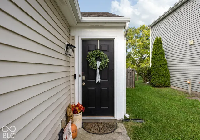 Photo 3 of Sale Pending at 8357 S Firefly Dr, Pendleton, IN 46064 | MLS# 22128971 | Listing updated on 2026-10-05