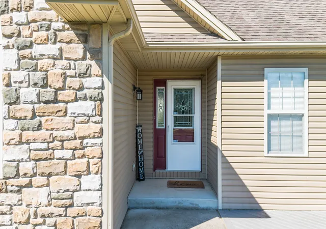 Photo 3 of Single family home for sale at 2230 Roaming Hills Dr, Richmond, IN 47374 | MLS# 22128977 | Listing updated on 2026-09-30