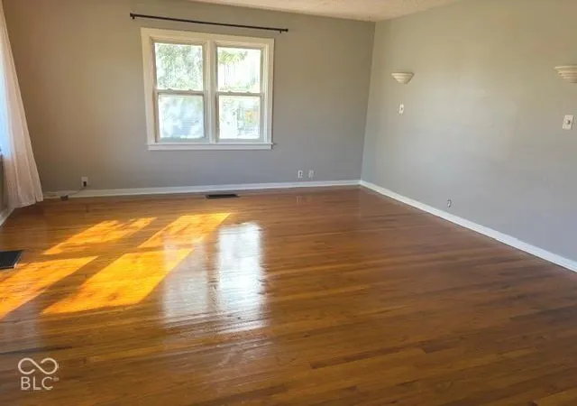Photo 4 of Sale Pending at 3183 E 150 South, Franklin, IN 46131 | MLS# 22128981 | Listing updated on 2026-10-07
