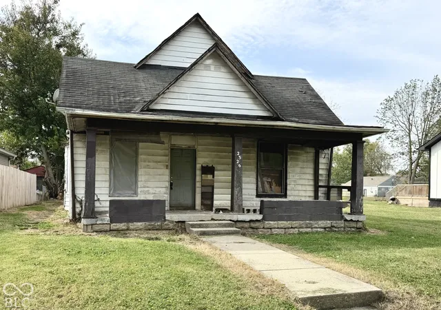 Photo 2 of Single family home for sale at 2326 Adams St, Indianapolis, IN 46218 | MLS# 22128982 | Listing updated on 2026-10-09