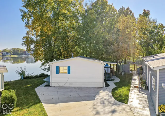 Photo 2 of Manufactured home for sale at 34 Blue Water Dr, Cicero, IN 46034 | MLS# 22128986 | Listing updated on 2026-10-23