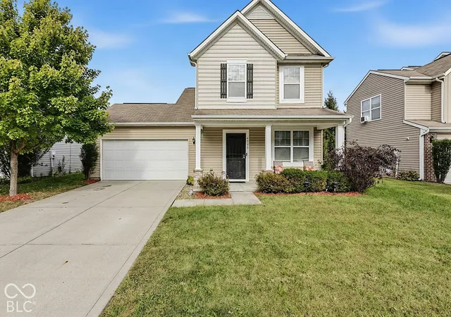 Photo 1 of Single family home for sale at 4726 Ladywood Cliffs Ct, Indianapolis, IN 46226 | MLS# 22128991 | Listing updated on 2026-10-16